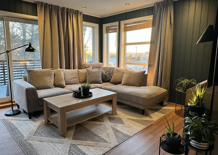 Modern And Cozy In Heimdal Appartement